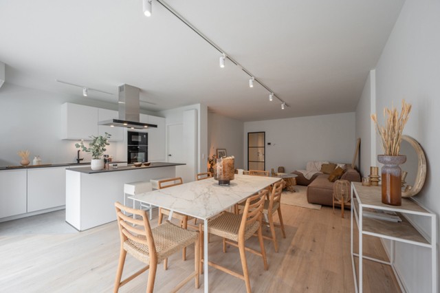 Volledig gerenoveerd gelijkvloers appartement appartement in het kloppend hart van Knokke